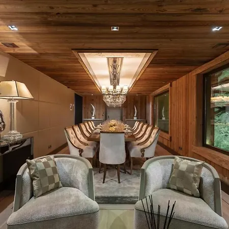 Lovely 6 Bedroom Chalet Saas Fee